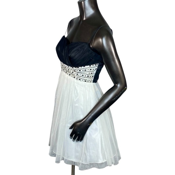 B Darlin Mini Cocktail Dress Fit & Flare Style Spaghetti Straps - Picture 2 of 5